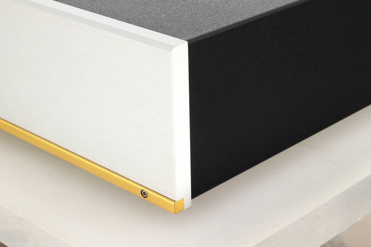 Musical Fidelity A3²⁴ 192k Digital Analogue Converter