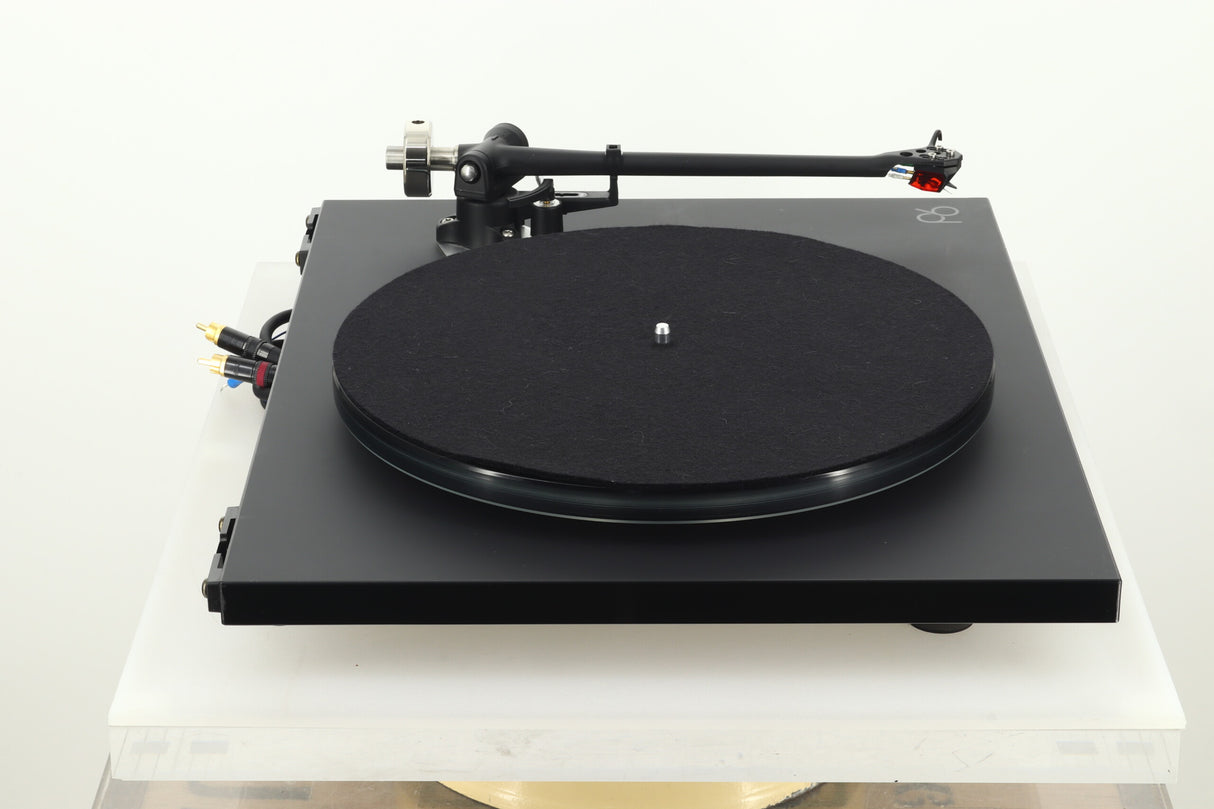 Rega Planar 6 Turntable - Black / Ania Pro Cartridge