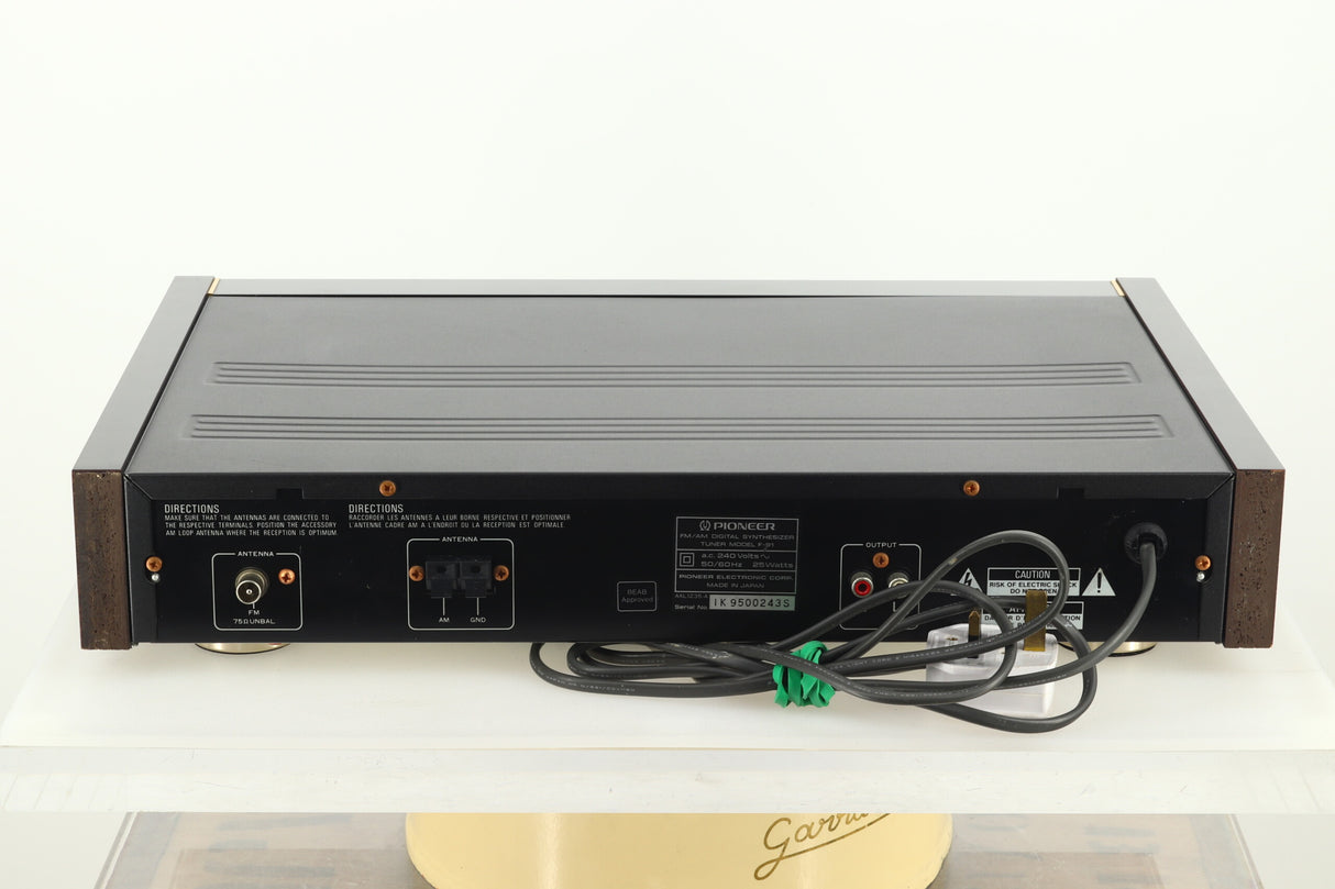 Pioneer F-91 FM/AM Tuner