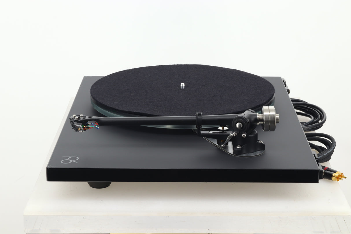 Rega Planar Turntable 6 - Black / Ania MC Cartridge