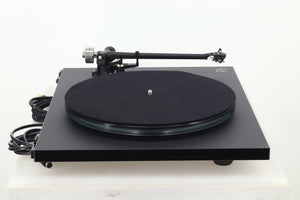 Rega Planar Turntable 6 - Black / Ania MC Cartridge