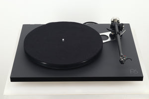 Rega Planar Turntable 6 - Black / Ania MC Cartridge