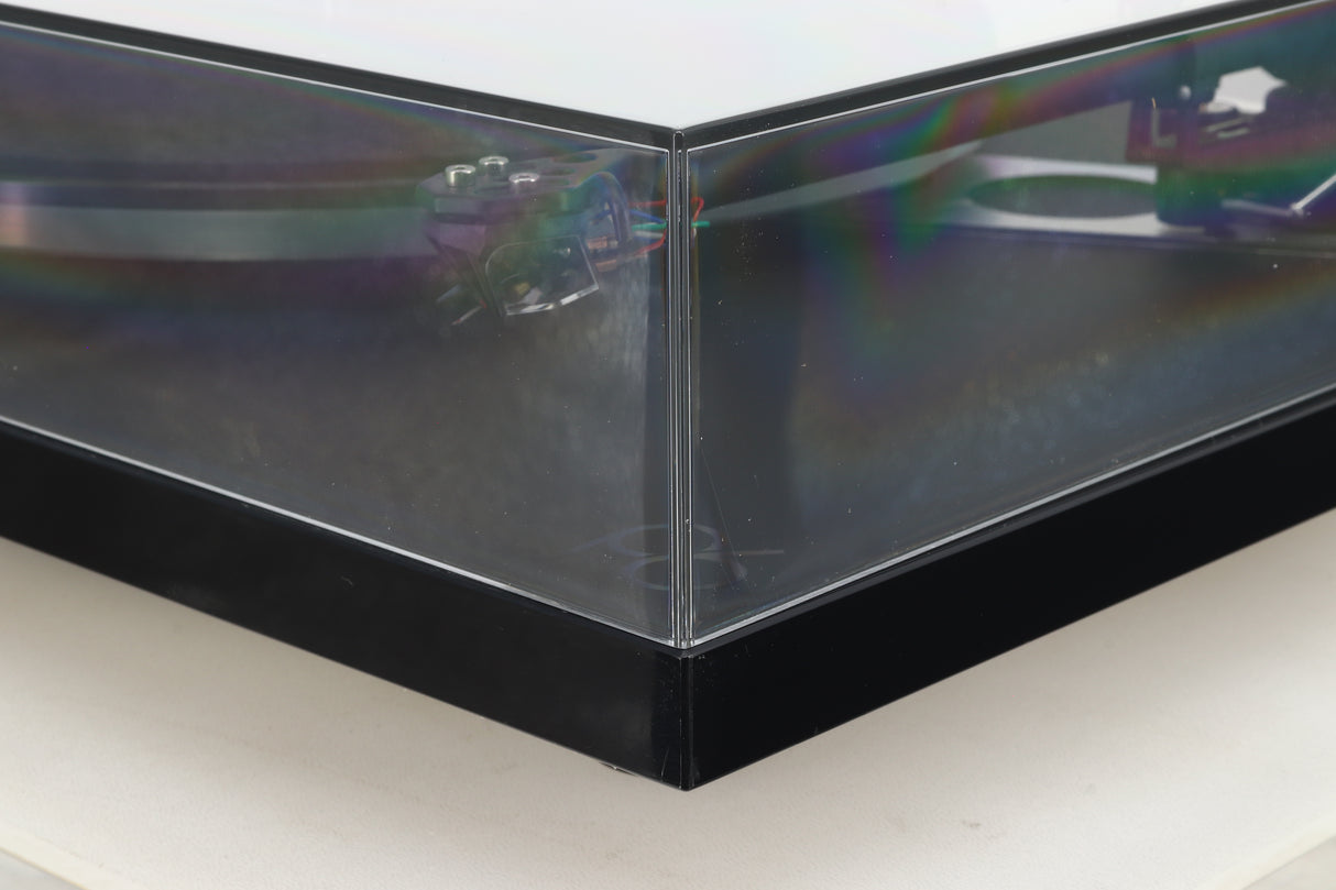 Rega Planar Turntable 6 - Black / Ania MC Cartridge