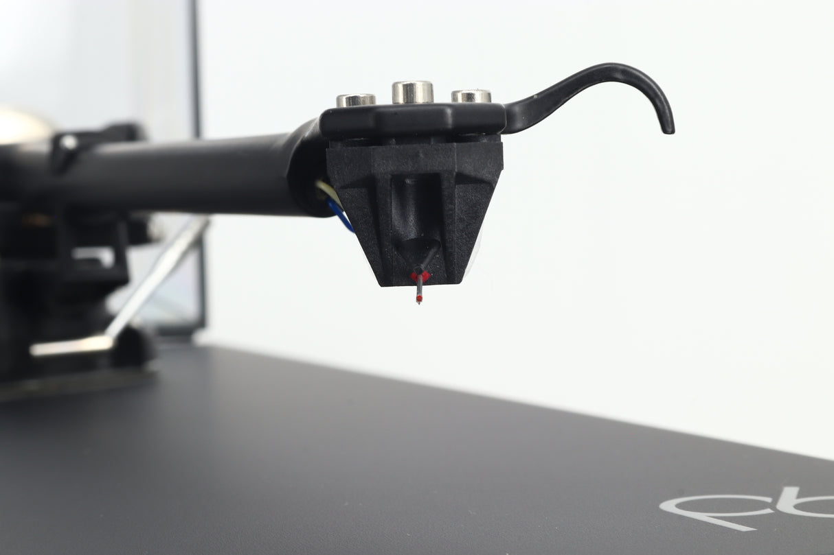 Rega Planar Turntable 6 - Black / Ania MC Cartridge
