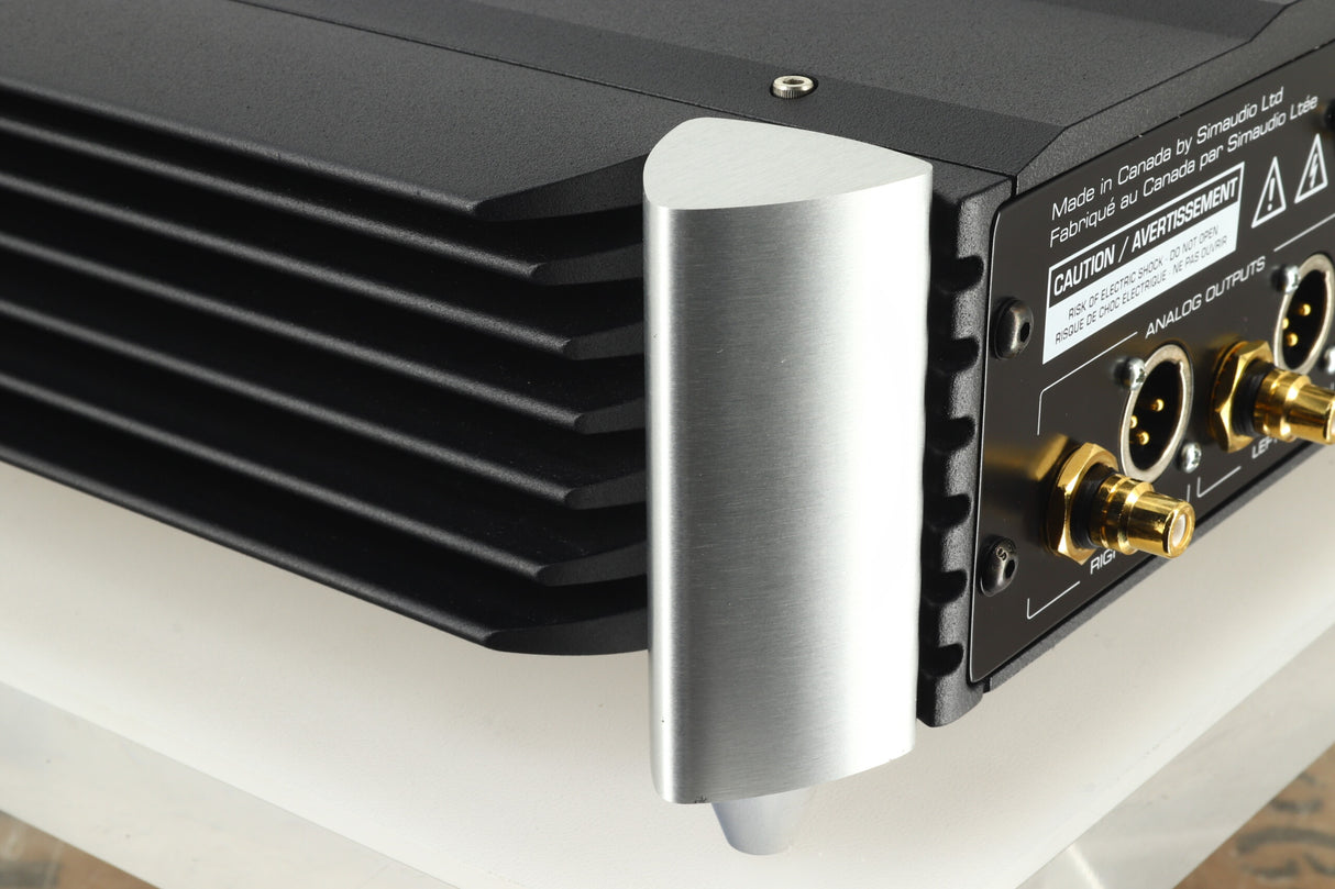 Moon by Sim Audio 680D Streaming DAC with MIND 2 Module - Two Tone