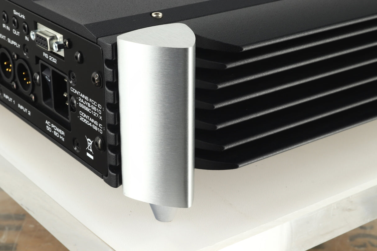Moon by Sim Audio 680D Streaming DAC with MIND 2 Module - Two Tone