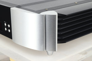 Moon by SimAudio 680D Streaming DAC - Black/Silver