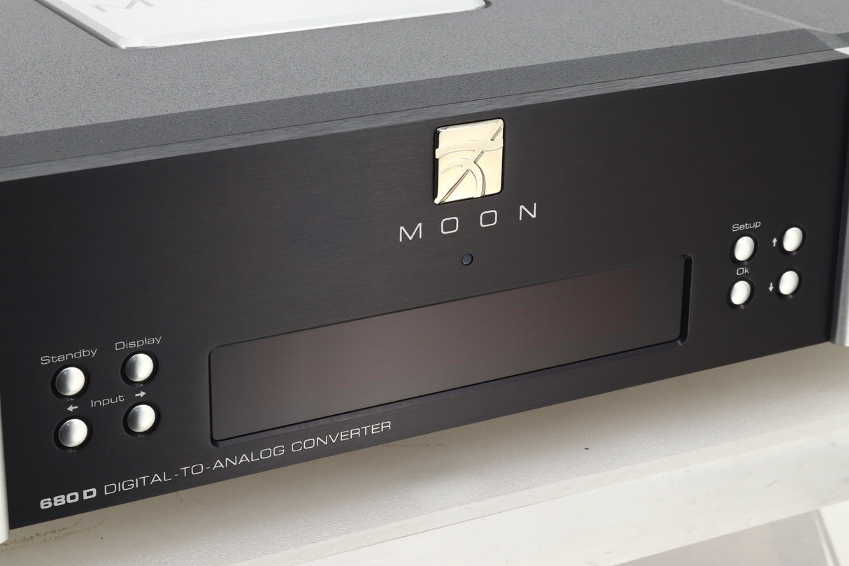 Moon by SimAudio 680D Streaming DAC - Black/Silver