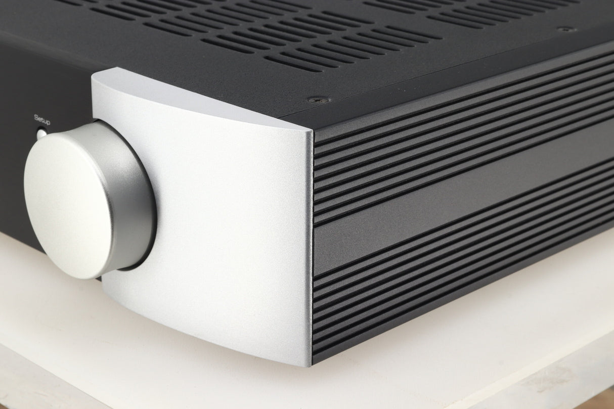 Moon by SimAudio Ace All-In-One Music Player