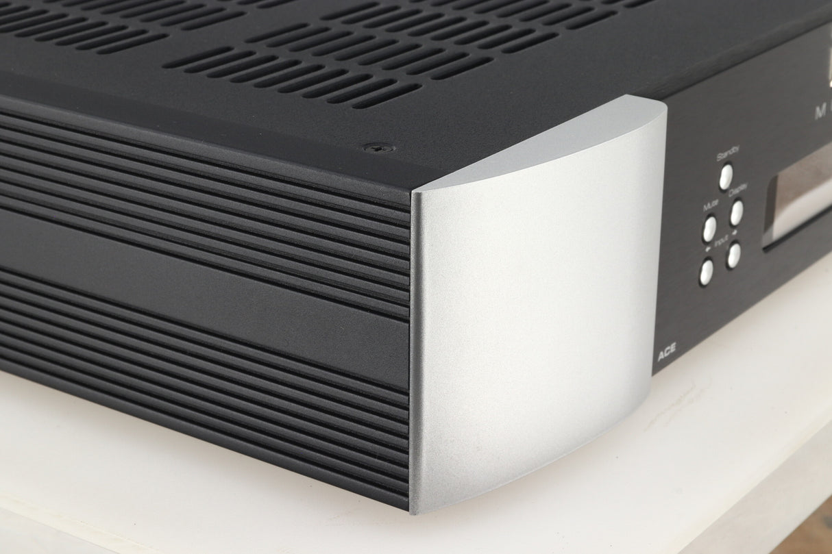 Moon by SimAudio Ace All-In-One Music Player