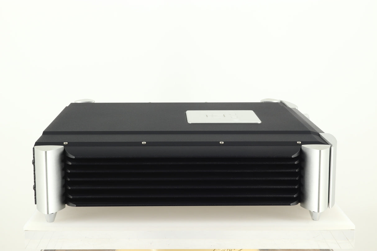 Moon 740P Pre Amplifier - Two Tone