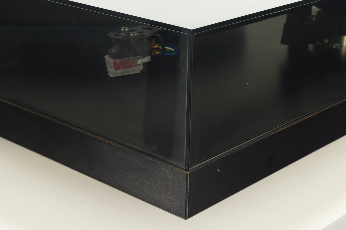 Rega Planar 3 Turntable / AT-VM95ML Cartridge
