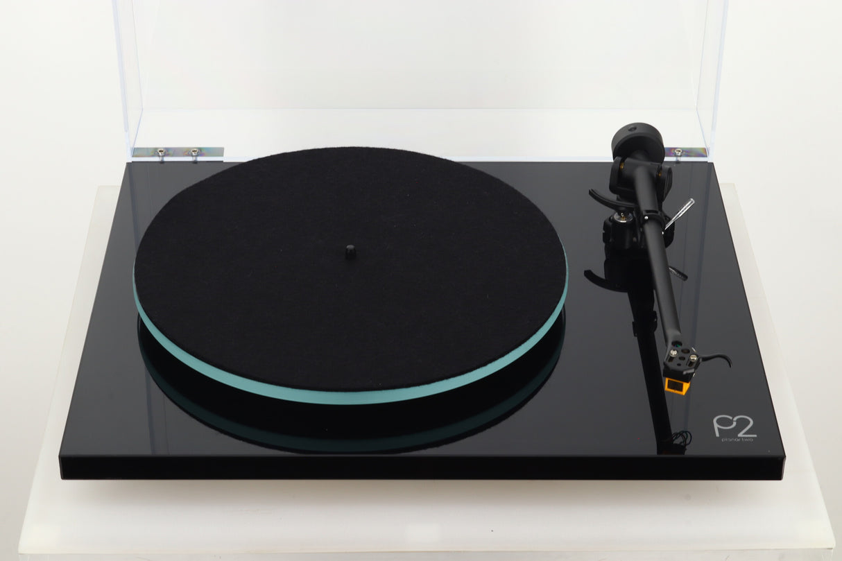 Rega Planar 2 Turntable / Nagaoka MP110 Cartridge - Gloss Black