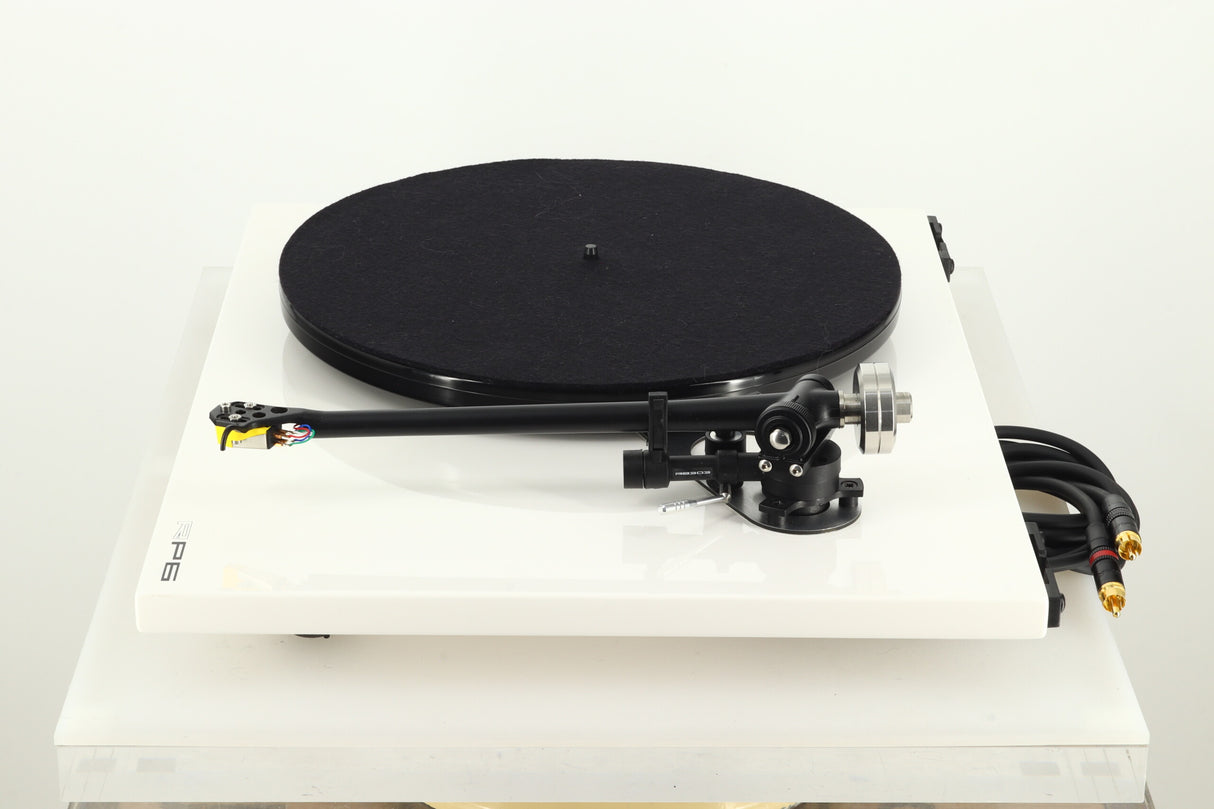 Rega RP6 Turntable - White / Exact Cartridge