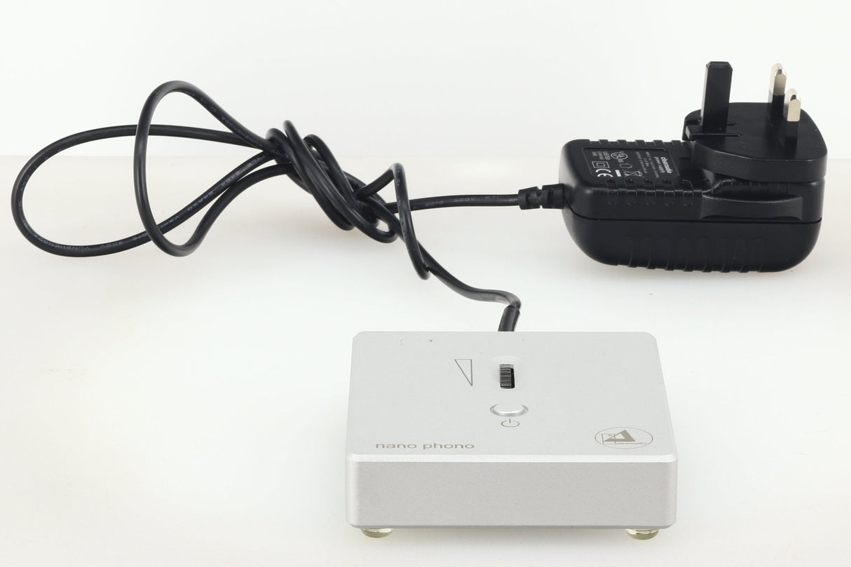 Clearaudio Nano V2 MM/MC Phonostage