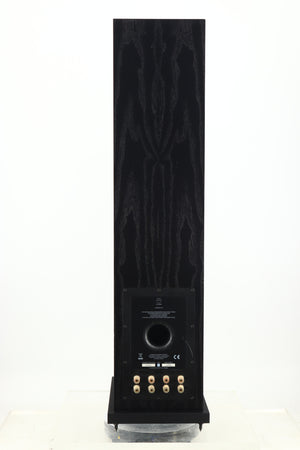 Linn Majik 140 Aktiv Floorstanding Speakers / Linn Majik 4100 Power Amplifiers - Black