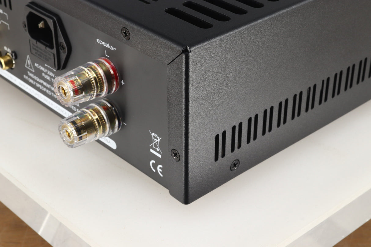 Astin Trew AT2-2100 Integrated Amplifier - Black