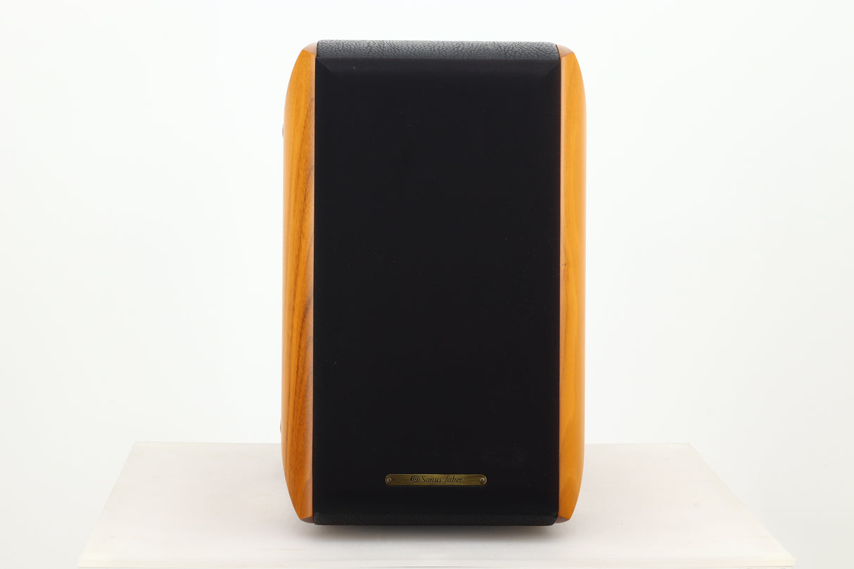 Sonus Faber Concerto Standmount Speakers - Walnut