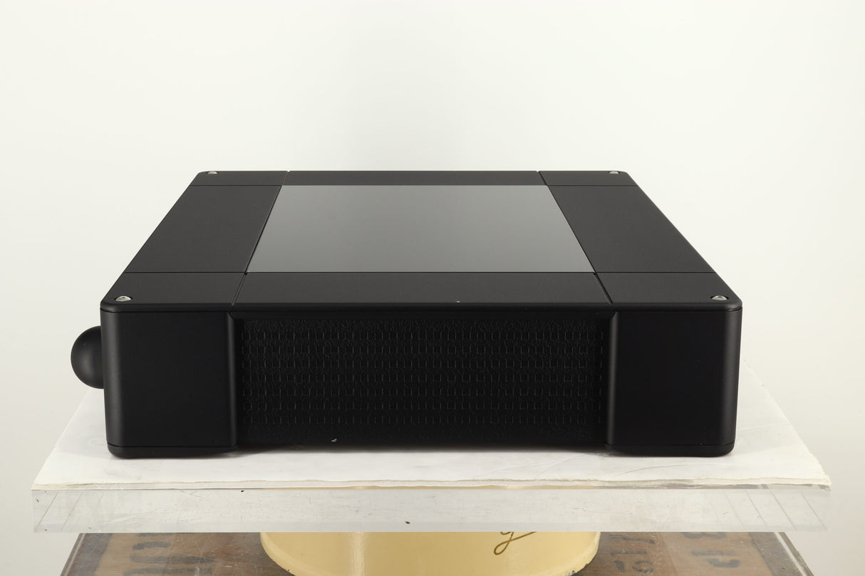 Meridian G01 Pre-Amplifier