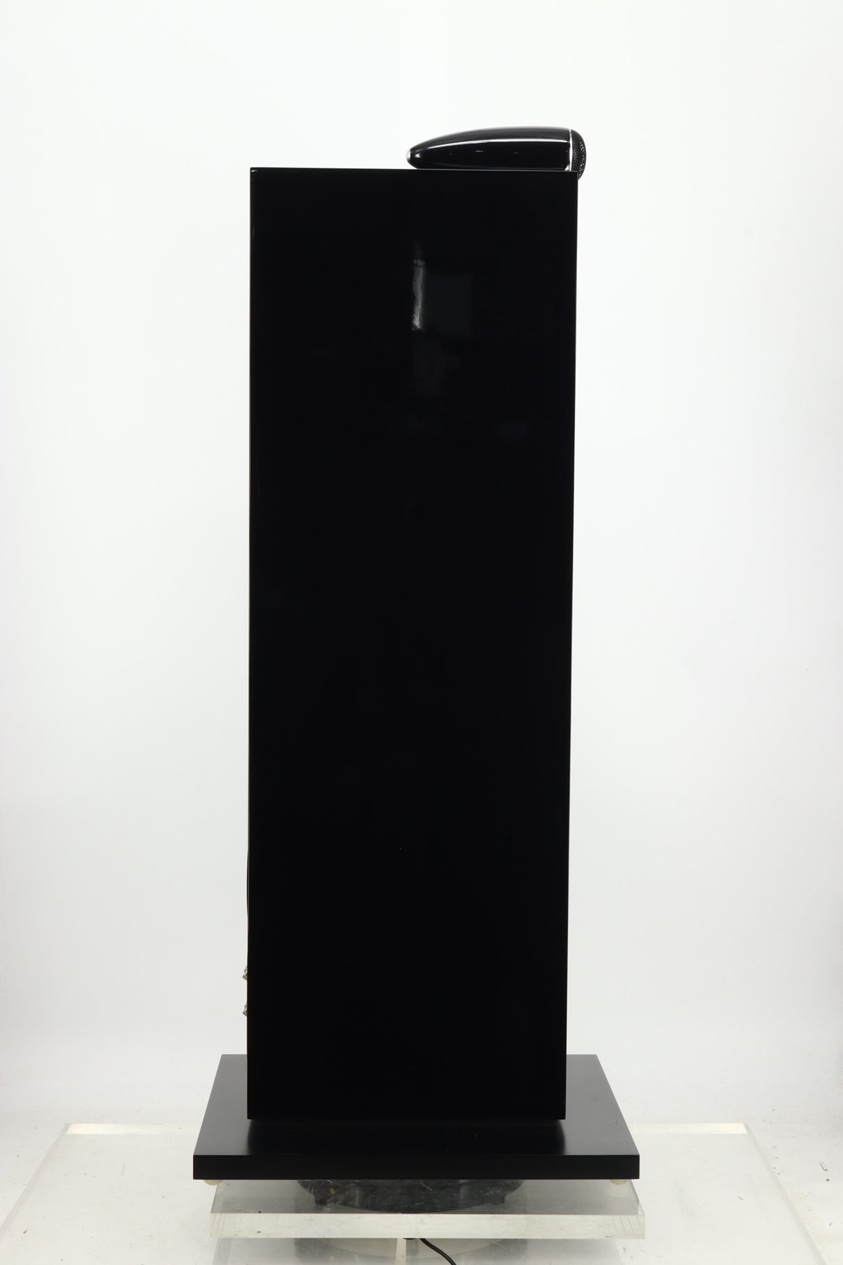 B&W 702 S2 Floorstanding Speakers - Gloss Black