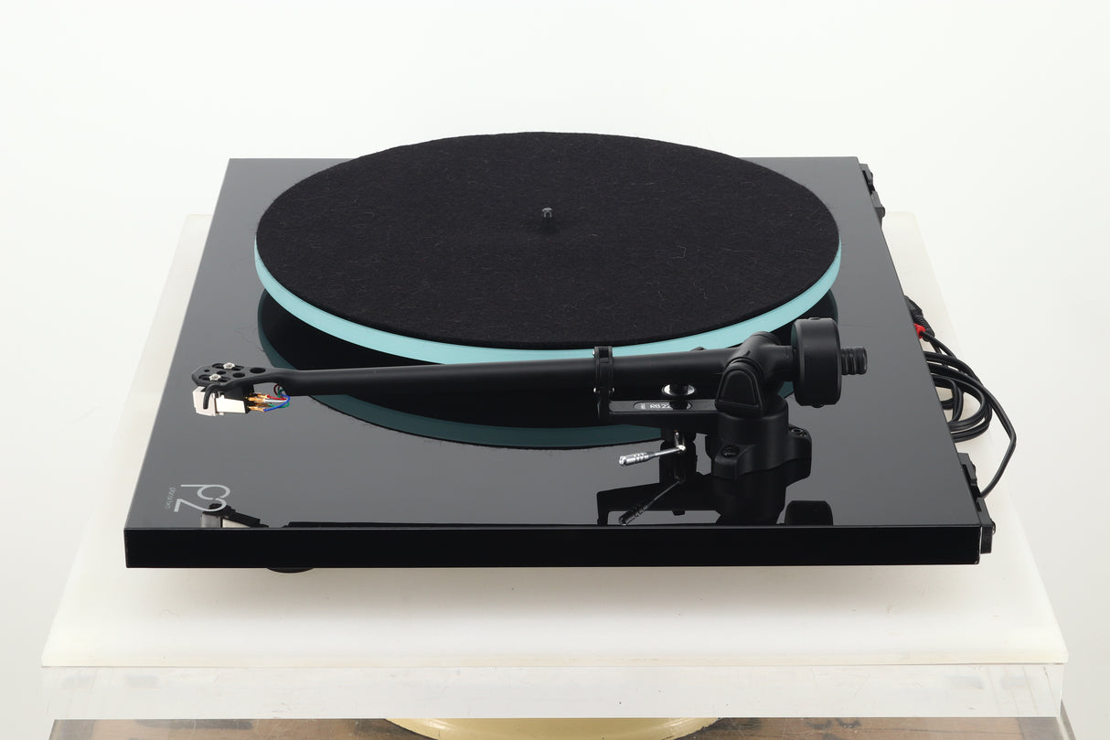Rega Planar 2 Turntable - Black