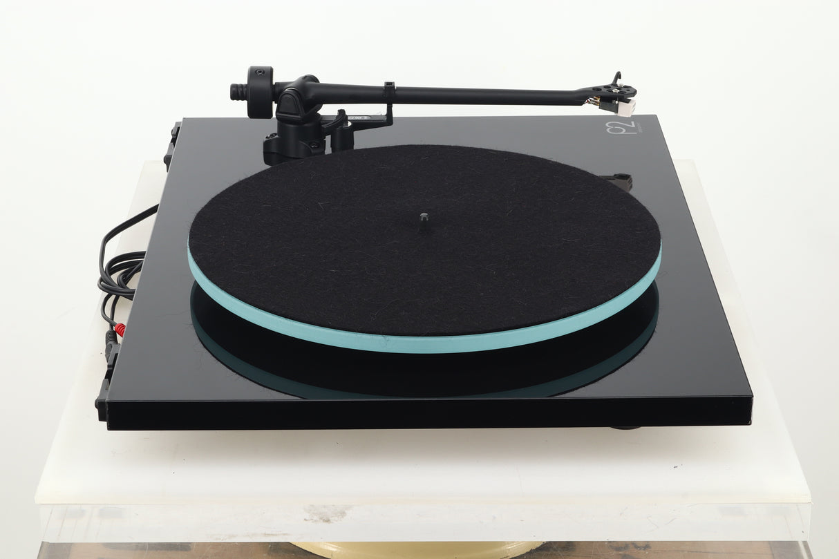 Rega Planar 2 Turntable - Black