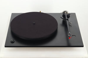 Rega P3-2000 Turntable - Black