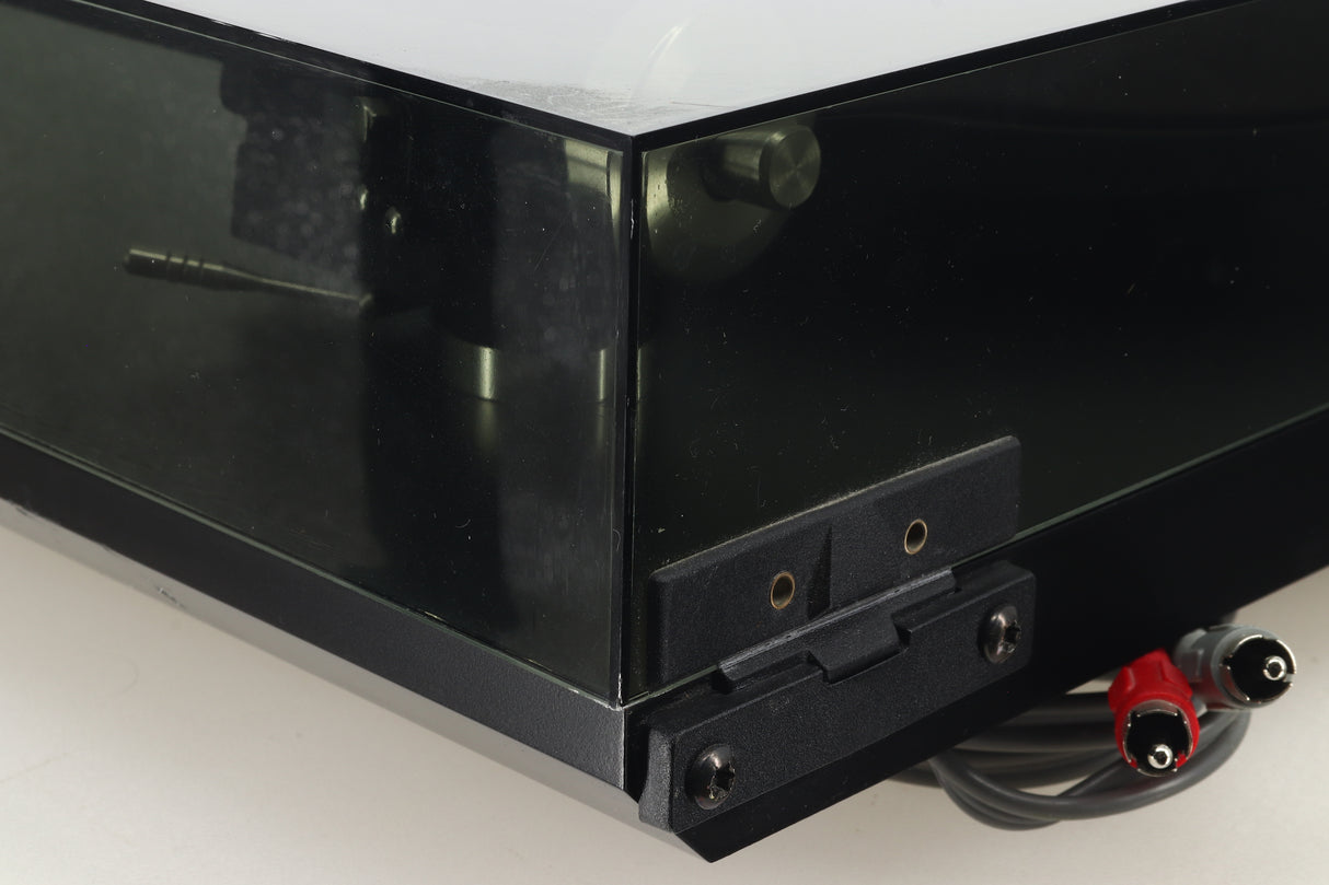 Rega P3-2000 Turntable - Black