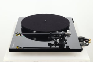 Rega RP6 Turntable - Black / Exact Cartridge