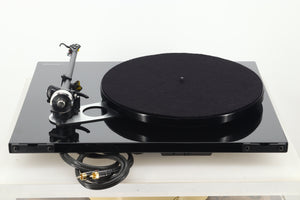 Rega RP6 Turntable - Black / Exact Cartridge