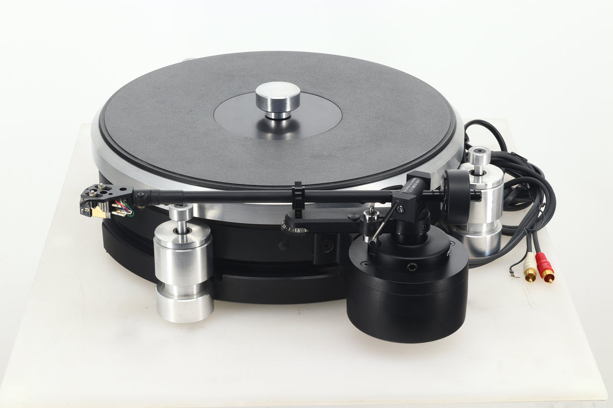 Ariston RD40 Turntable / Linn Basik LVX Tonearm / P77 Cartridge
