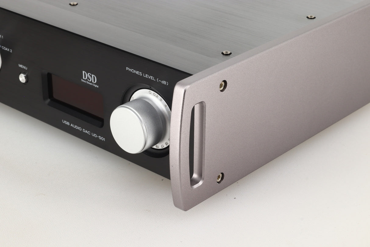 Teac UD-501 Digital Analogue Converter - Black