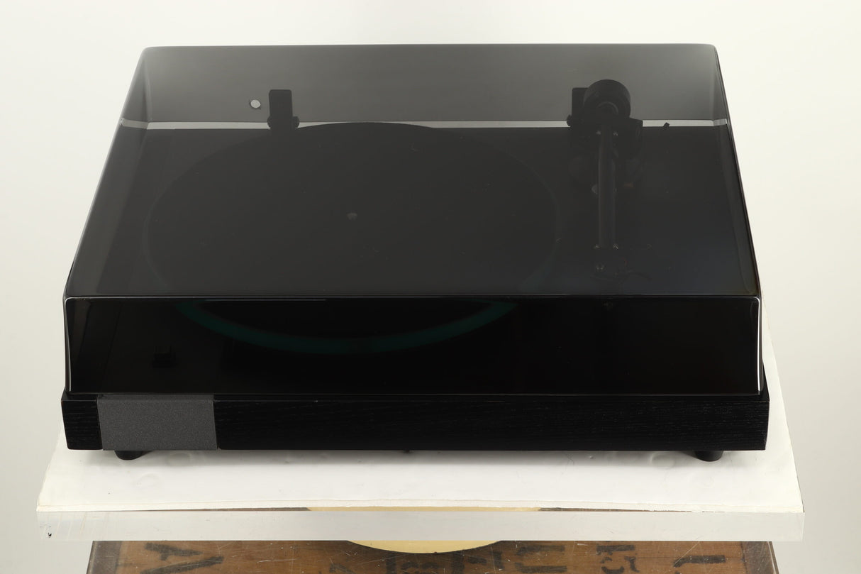 Manticore Mantra Turntable / Linn K9 Cartridge - Black