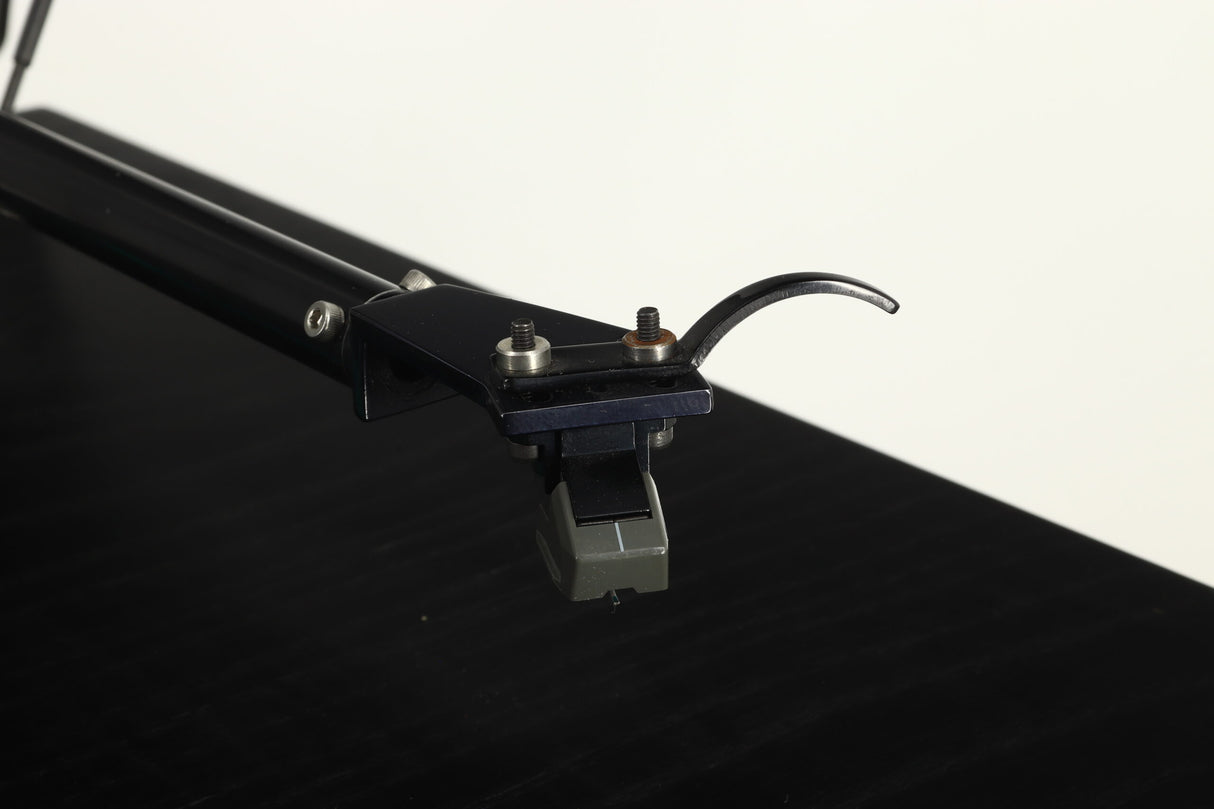 Manticore Mantra Turntable / Linn K9 Cartridge - Black