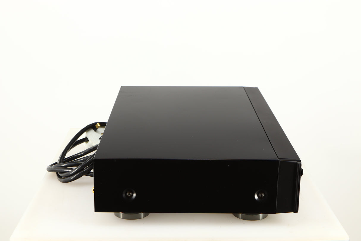 Left side view of a used AH! Njoe Tjoeb 4000 CD Player in a black finish