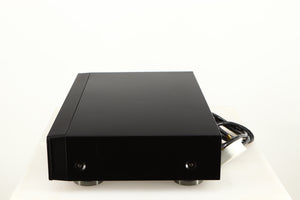 Right side view of a used AH! Njoe Tjoeb 4000 CD Player in a black finish