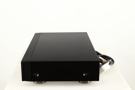 Right side view of a used AH! Njoe Tjoeb 4000 CD Player in a black finish