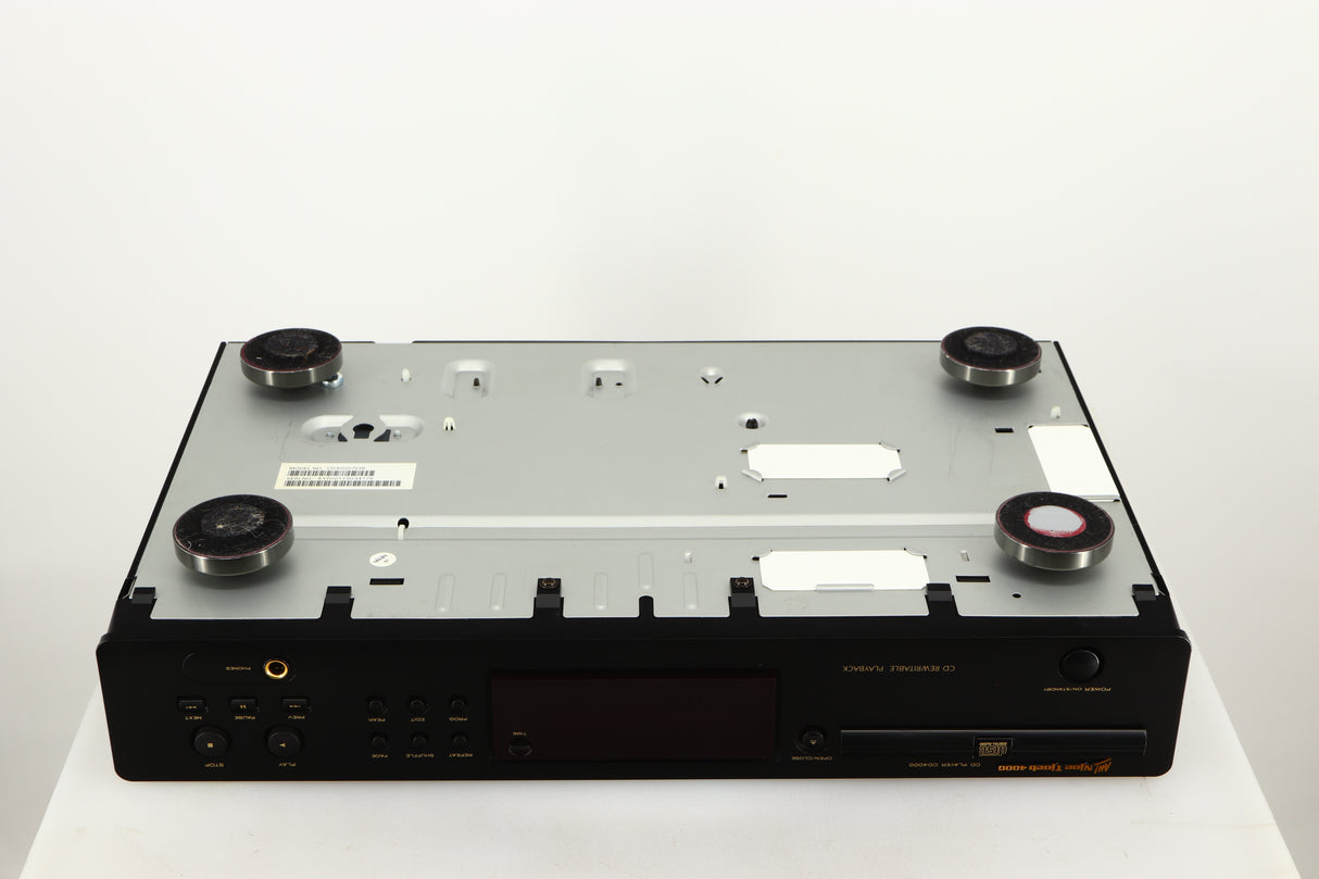 Underside of a used AH! Njoe Tjoeb 4000 CD Player in a black finish
