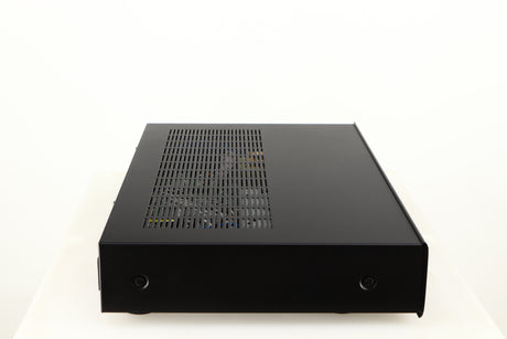 Left side view of a used AMC XCDise-vt CD Player With MD5404us2 Tube Output in a black finish