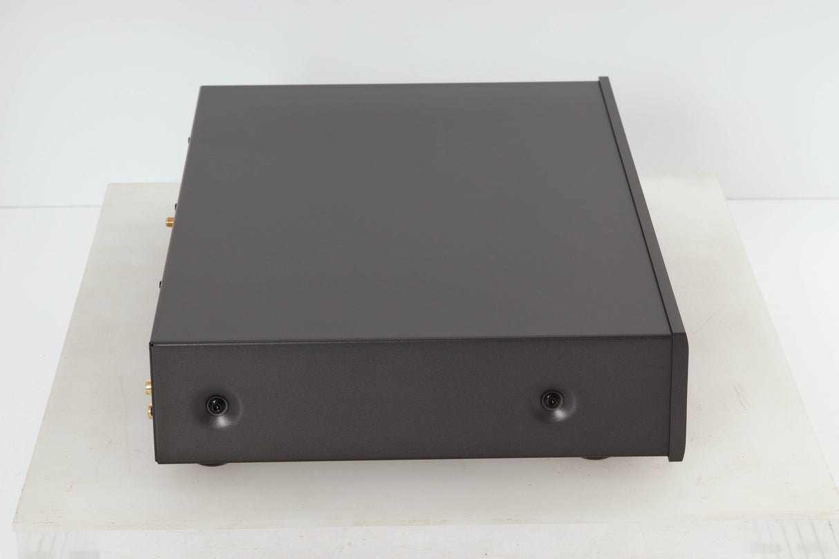 Side view of a used Arcam CD550 CD Player / Streamer