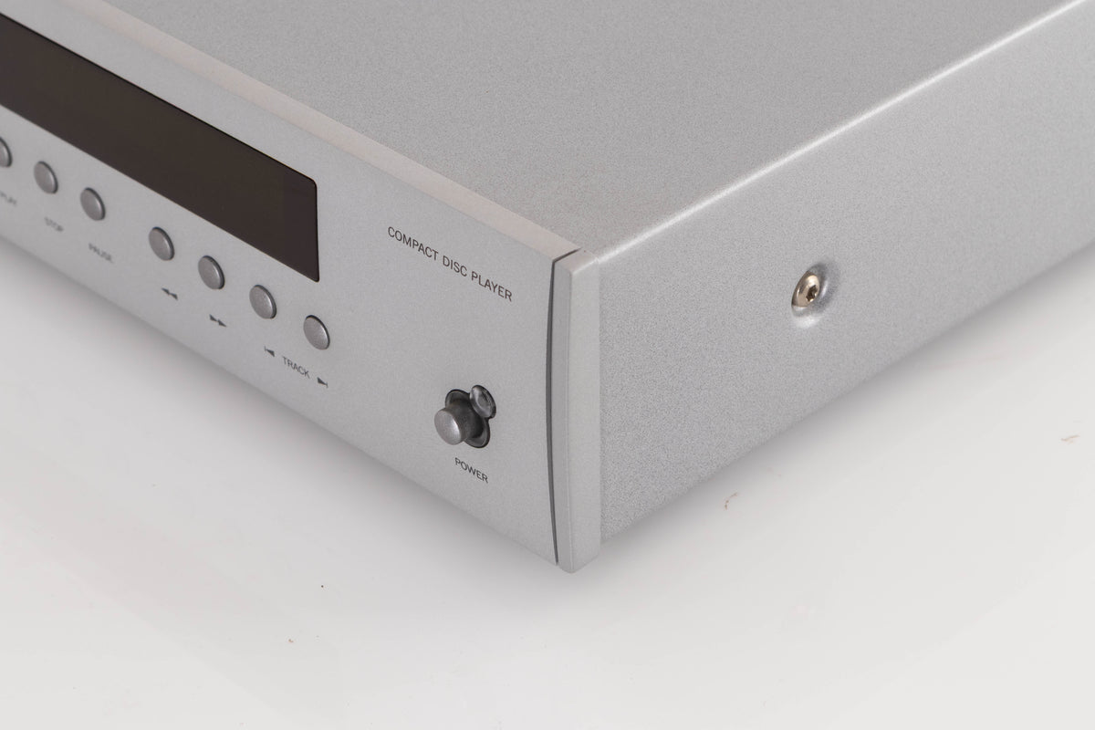 Front right corner view of a used Arcam DiVA CD82T CD Player in Silver