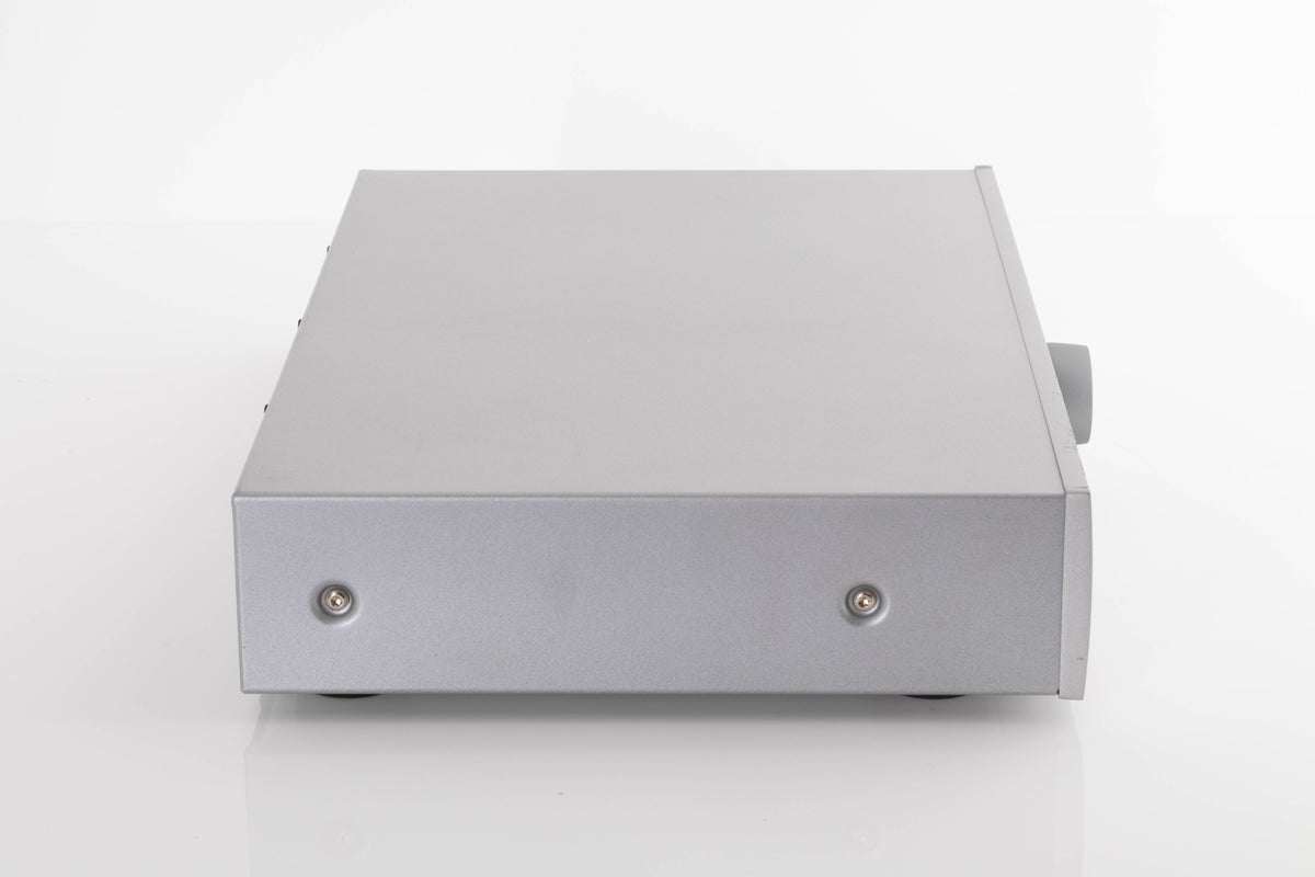 Side view of a used Arcam DT91 Digital Radio Tuner in Silver