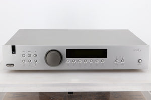 Front view of a used Arcam FMJ T32 FM / DAB Tuner in a silver finish