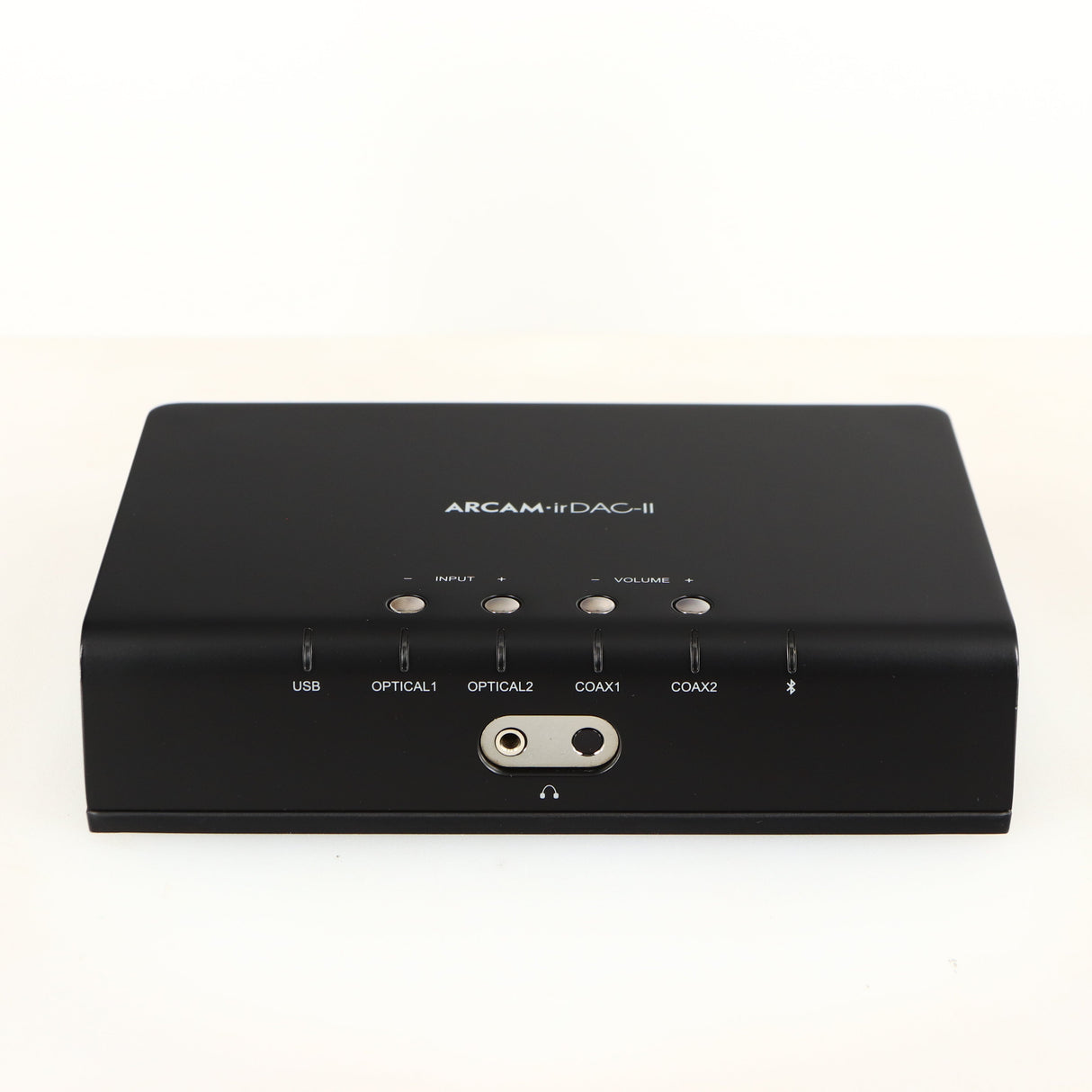 Front view of a used Arcam ir-DAC-II Digital Analogue Converter in a black finish