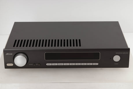 Front view of a used Arcam SA20 Integrated Amplifier