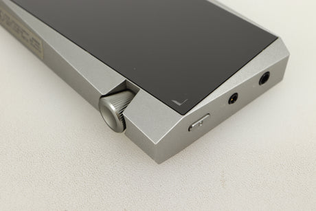 Corner view of a used Astell & Kern SR25 64gb Player in Silver finish