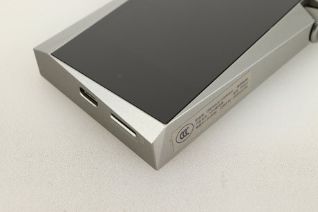 Corner view of a used Astell & Kern SR25 64gb Player in Silver finish