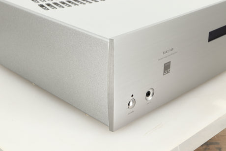 Front left corner view of a used ATC SIA2-100 Integrated Amplifier in Silver finish 