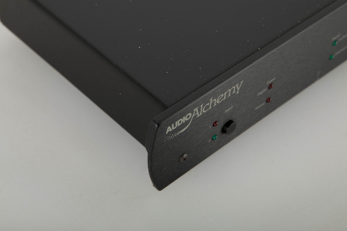 Front left view of a used Audio Alchemy Digital Decoding Engine v1.1