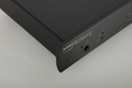 Front left view of a used Audio Alchemy Digital Decoding Engine v1.1